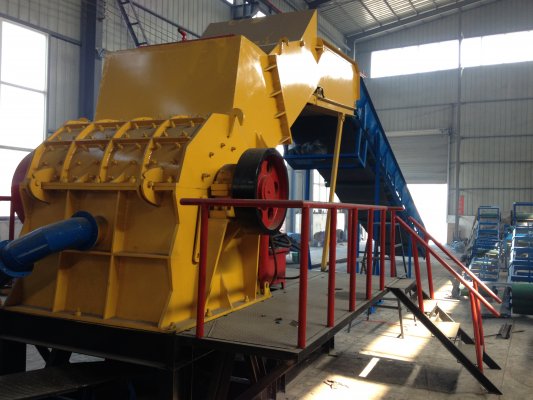 如何購買抗震性好的金屬破碎機設備