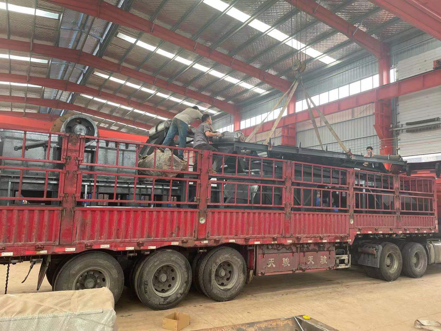 廢鋁破碎機設(shè)備性能如何？配置的篩網(wǎng)有什么用？