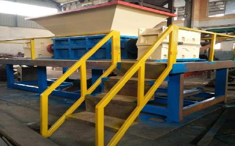 為什么建議你選擇<a href='http://www.anenr.cn/ssxl/10.html' target='_blank'><span>金屬撕碎機(jī)</span></a>